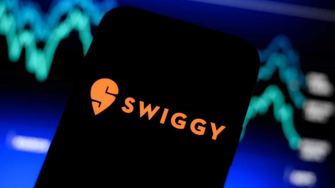 Swiggy: রাতারাতি কোটিপতি Swiggy-র ৫০০ কর্মী! কীভাবে? Swiggy: রাতারাতি কোটিপতি Swiggy-র ৫০০ কর্মী! কীভাবে?