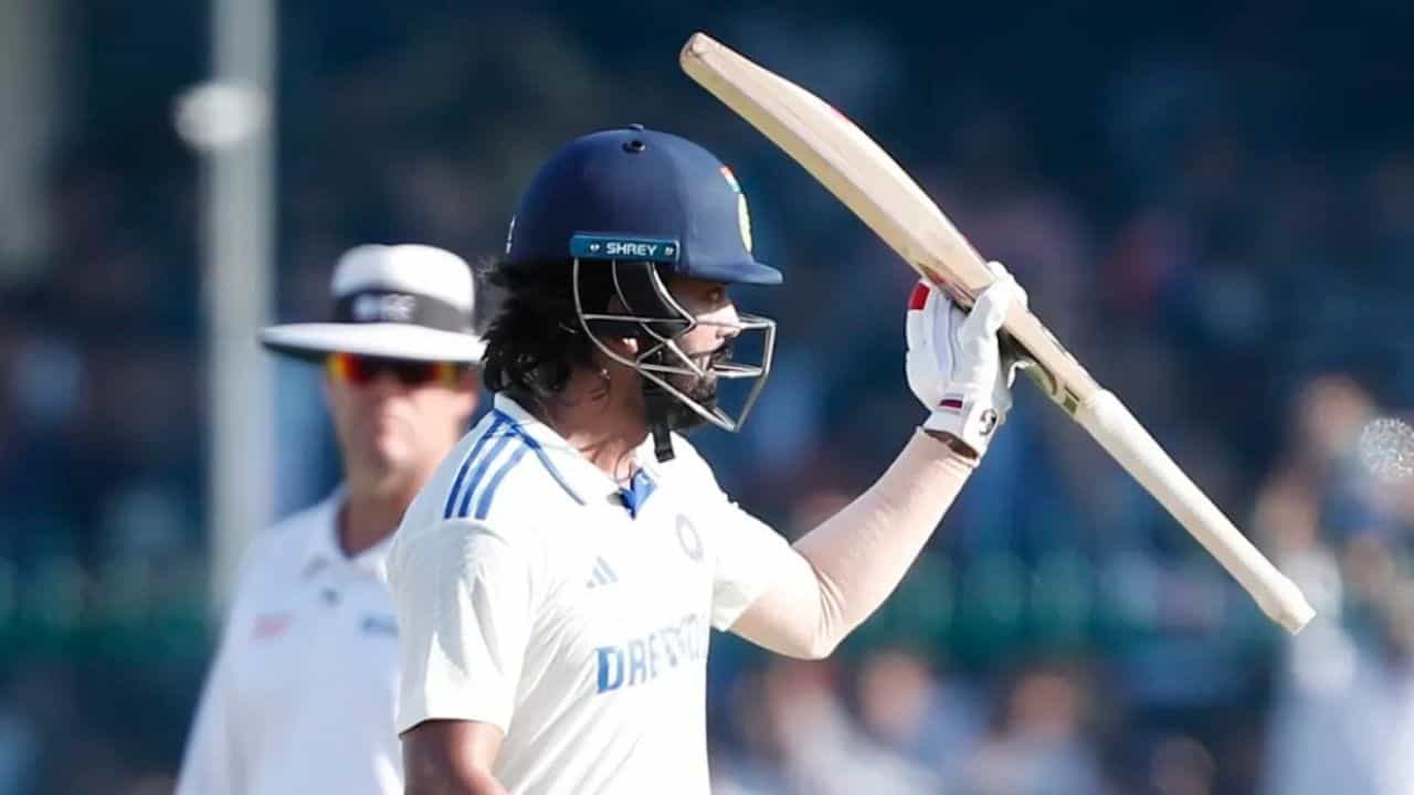 KL Rahul: চোটমুক্ত লোকেশ রাহুল মাঠে ফিরে পড়লেন বুমরা-সিরাজদের মুখে, তারপর... KL Rahul: চোটমুক্ত লোকেশ রাহুল মাঠে ফিরে পড়লেন বুমরা-সিরাজদের মুখে, তারপর...