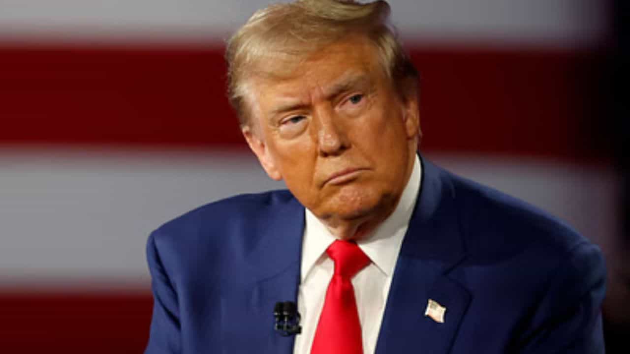 Donald Trump: ইটের বদলে পাটকেলের নীতিতে চলছেন ট্রাম্প? ভারতের কর নিয়ে মুখভার Donald Trump: ইটের বদলে পাটকেলের নীতিতে চলছেন ট্রাম্প? ভারতের কর নিয়ে মুখভার