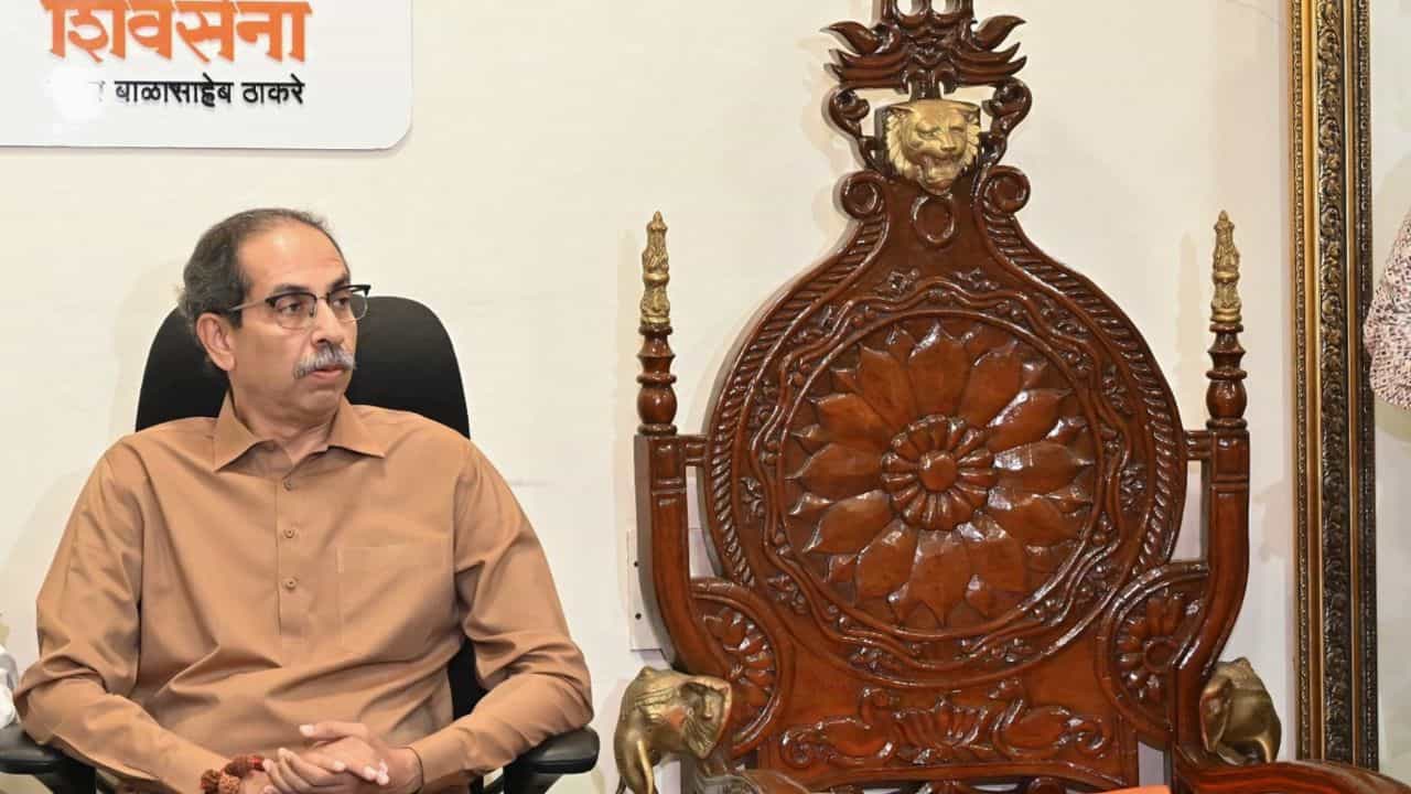 Uddhav Thackeray: 'বিশ্বাস করতে পারছি না আমার সঙ্গে এমন করল...', কোন কষ্টে বুক ফাটছে উদ্ধবের? Uddhav Thackeray: 'বিশ্বাস করতে পারছি না আমার সঙ্গে এমন করল...', কোন কষ্টে বুক ফাটছে উদ্ধবের?