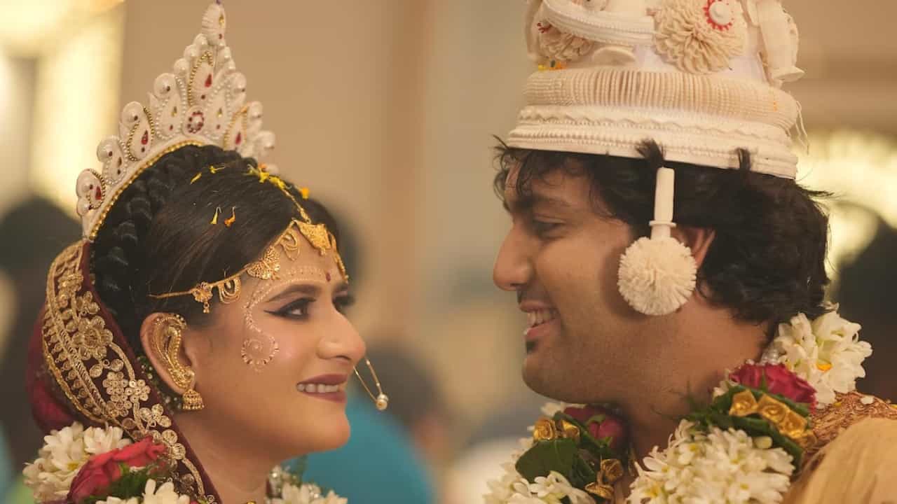 বিয়ে হয়েছে অক্টোবরে, সন্তান আসছে মার্চে! ট্রোলের মুখে পড়ে রূপসা বললেন... বিয়ে হয়েছে অক্টোবরে, সন্তান আসছে মার্চে! ট্রোলের মুখে পড়ে রূপসা বললেন...