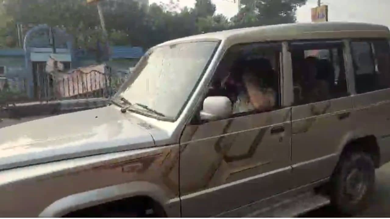 Woman Harassment: রাস্তা থেকে তুলে নিয়ে গিয়ে গণধর্ষণ, তরুণীর শরীরে সিগারেটেও ছ্যাঁকা, গ্রেফতার ৪