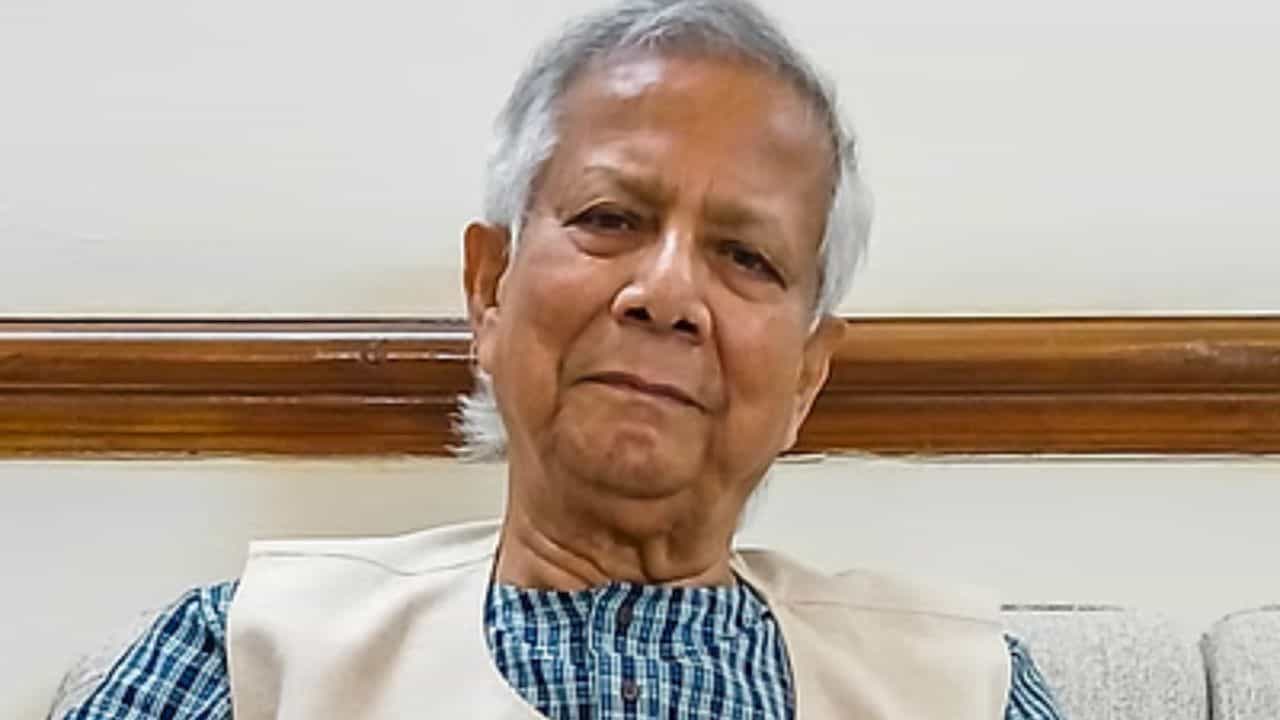 বাংলাদেশকে হাইকোর্ট দেখালেন ইউনূস, আরও শক্ত হল নিজের কুর্সি বাংলাদেশকে হাইকোর্ট দেখালেন ইউনূস, আরও শক্ত হল নিজের কুর্সি