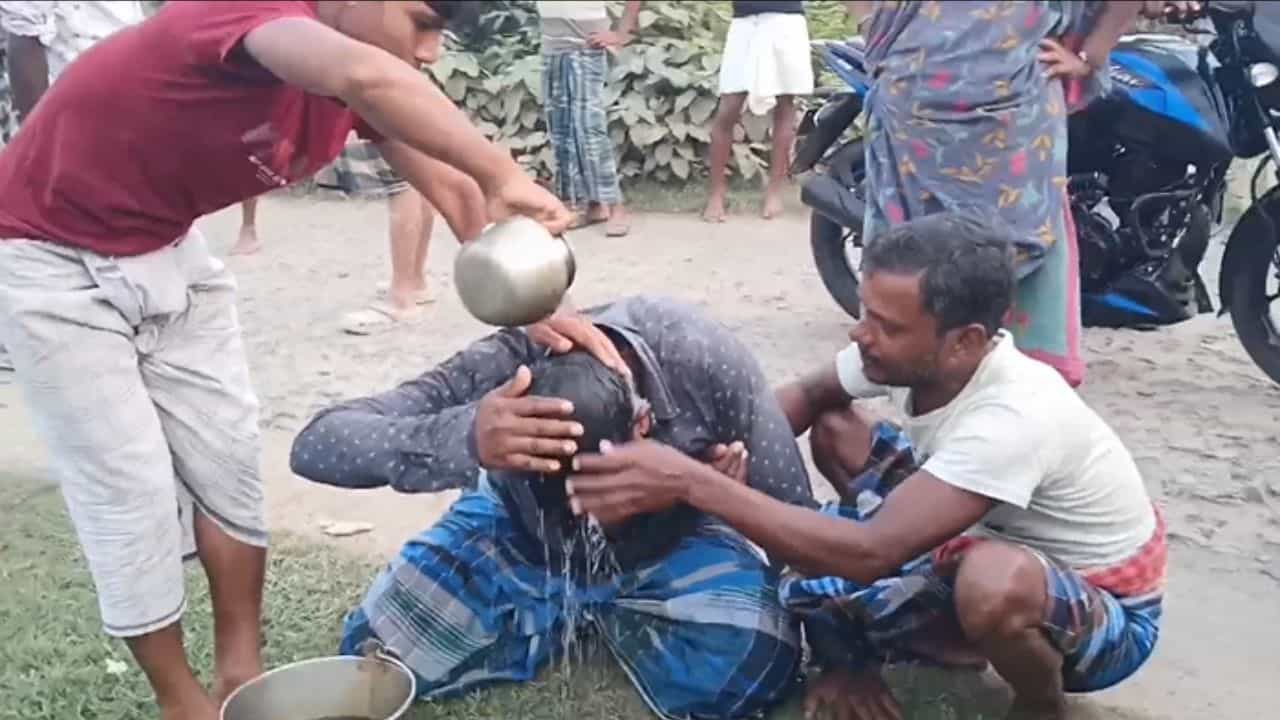 Bhangar: আবাসের সার্ভে ঘিরে তৃণমূল-আইএসএফ সংঘর্ষ, উত্তেজনা ভাঙড়ে Bhangar: আবাসের সার্ভে ঘিরে তৃণমূল-আইএসএফ সংঘর্ষ, উত্তেজনা ভাঙড়ে