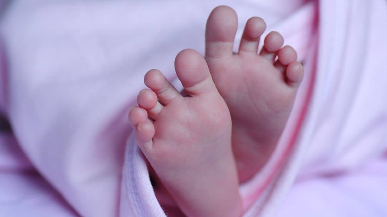 কুমাতাও হয়! ইন্সটাগ্রামে আলাপ, মাখো মাখো প্রেমে বাধ সাধছিল একরত্তি মেয়ে, ভয়ঙ্কর সিদ্ধান্ত নিল যুবতী