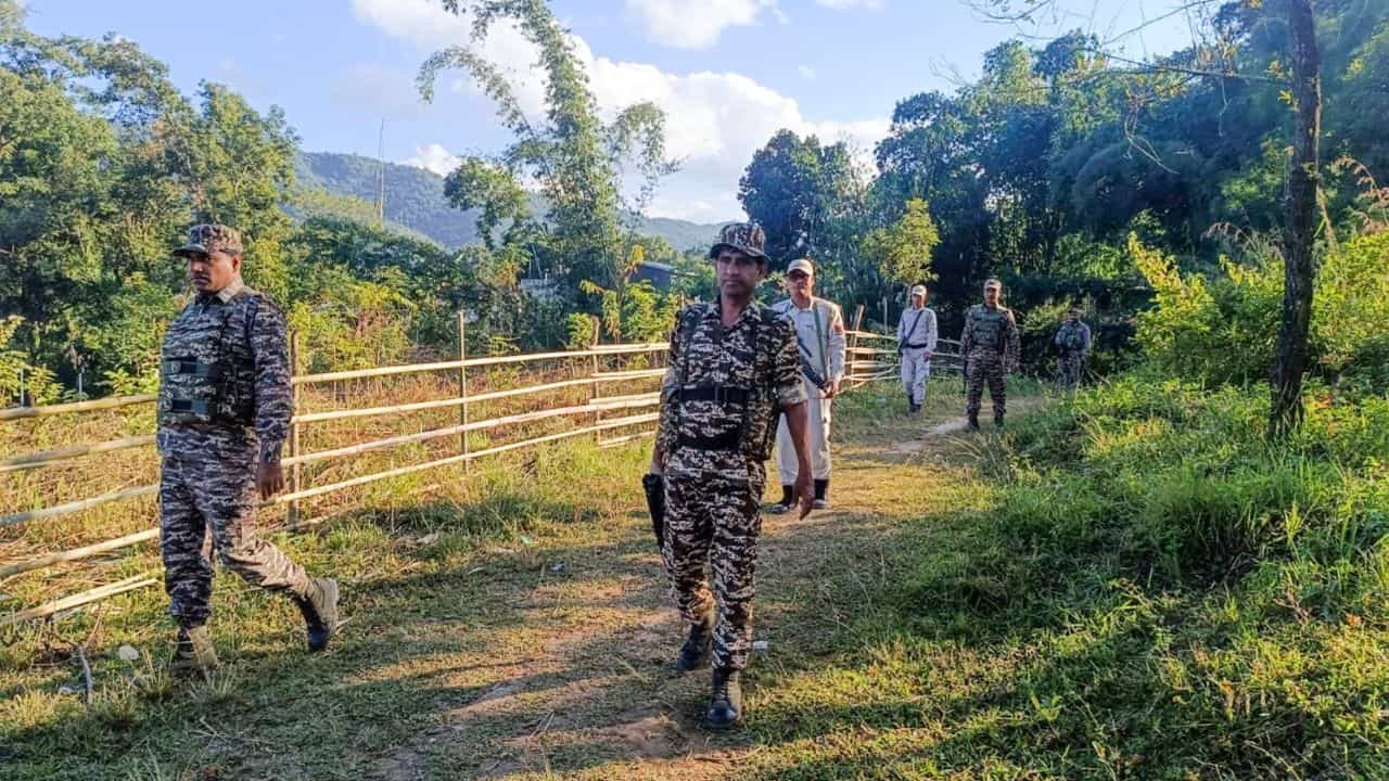 Manipur: মনিপুরে নিখোঁজ তিন মহিলা ও শিশুর মৃতদেহ ভেসে উঠল নদীতে Manipur: মনিপুরে নিখোঁজ তিন মহিলা ও শিশুর মৃতদেহ ভেসে উঠল নদীতে