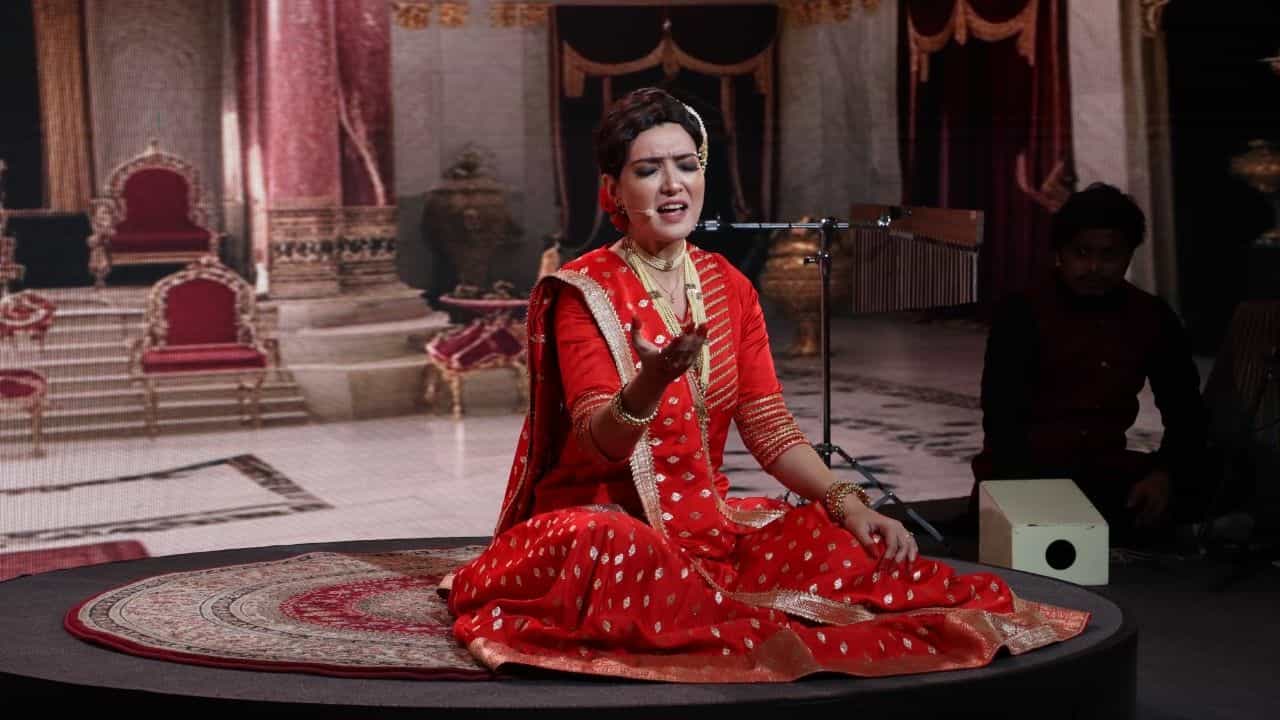 News 9-এর গ্লোবাল সামিটে নজর কাড়লেন 'গওহর' জান রূপে অর্পিতা News 9-এর গ্লোবাল সামিটে নজর কাড়লেন 'গওহর' জান রূপে অর্পিতা