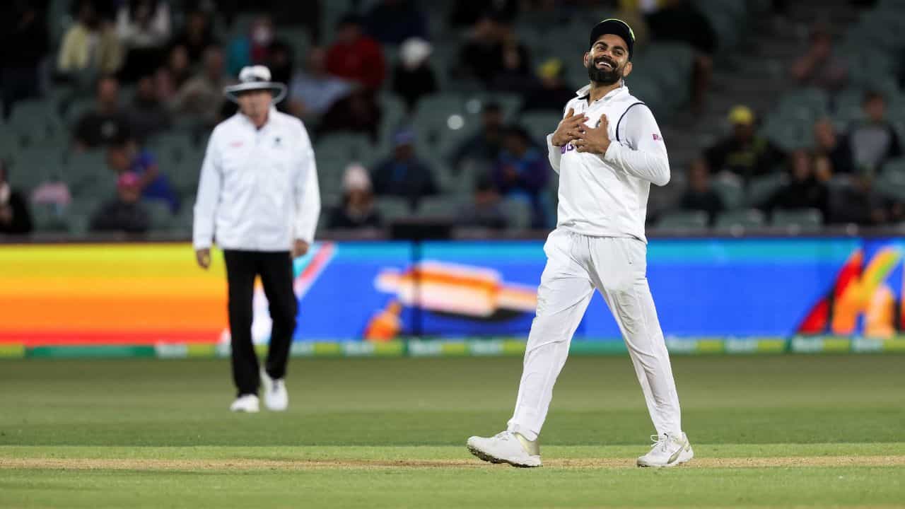 Virat Kohli: লাভলি ওভাল আর গোলাপি প্রেম, সেঞ্চুরির মুখে দাঁড়িয়ে আছেন বিরাট কোহলি? Virat Kohli: লাভলি ওভাল আর গোলাপি প্রেম, সেঞ্চুরির মুখে দাঁড়িয়ে আছেন বিরাট কোহলি?