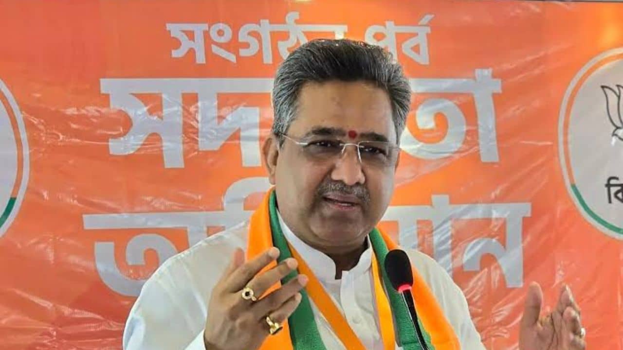 Sunil Bansal: লক্ষ্যমাত্রা থেকে যোজন দূরে, সোমে বঙ্গ বিজেপির সাংসদদের সঙ্গে বৈঠক করবেন বনসল