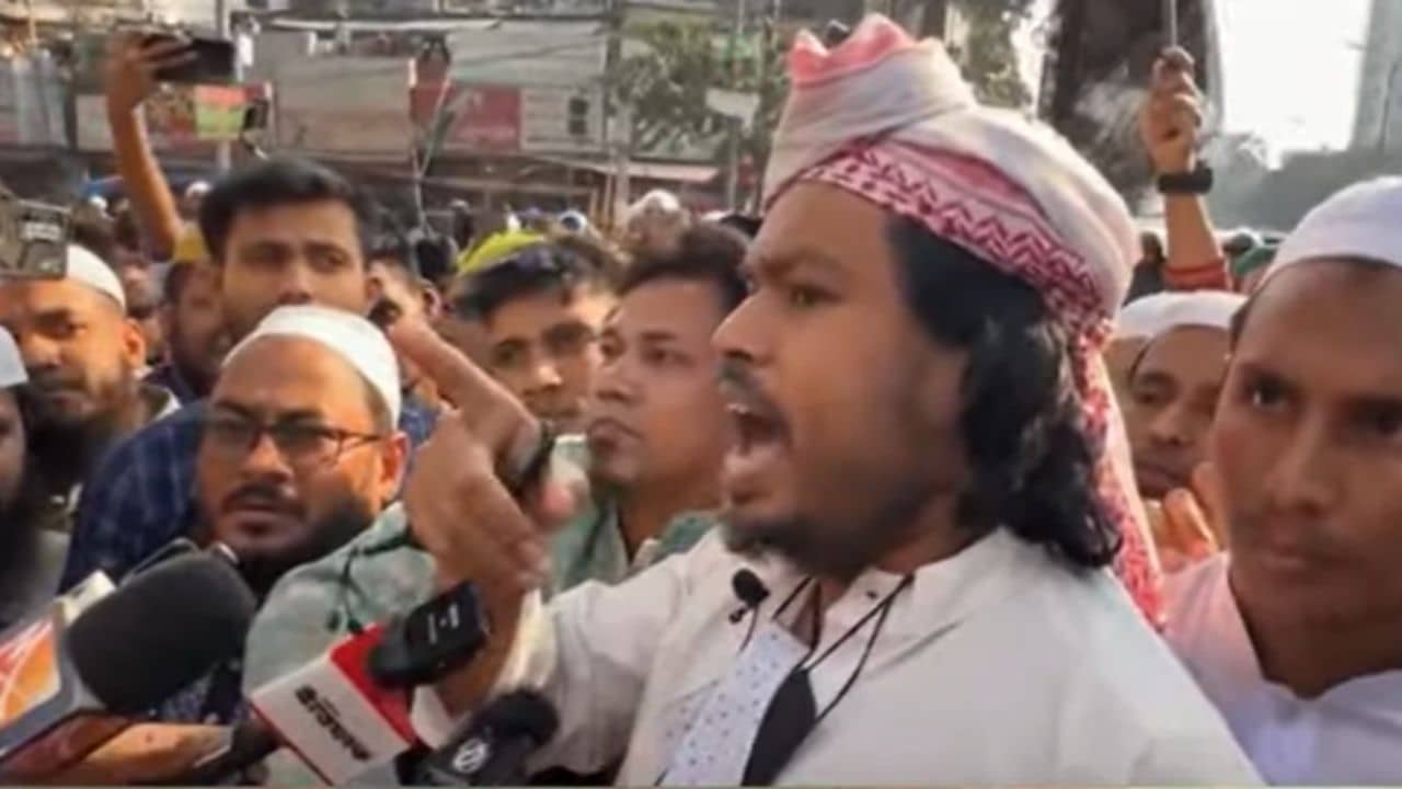 Bangladesh Threat: কলকাতা দখল করব, ভারতকে টুকরো করে মানচিত্র বদলে দেব, ভয়ঙ্কর হুঁশিয়ারি বাংলাদেশ থেকে