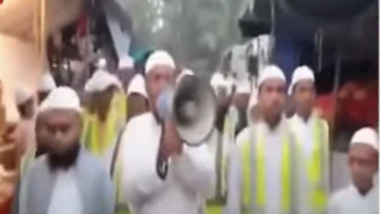 Bangladesh: দ্বিতীয় আফগানিস্তান হতে চলেছে বাংলাদেশ? মহিলাদের উপরে ফতেয়া জারি করল কট্টরপন্থীরা