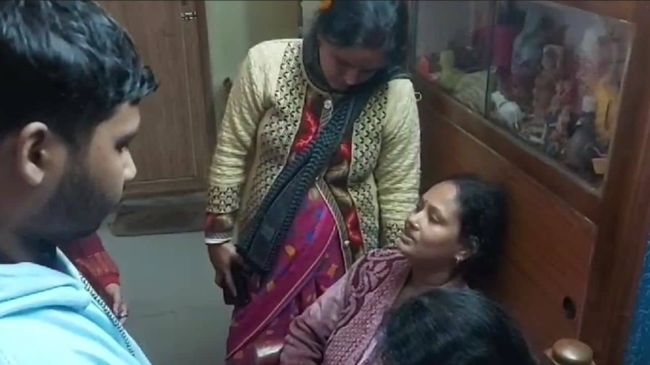 Bankura: ছাদে কাপড় তুলতে হুমড়ি খেয়ে পড়ে, সপ্তম শ্রেণির ছাত্রীর মর্মান্তিক মৃত্যু