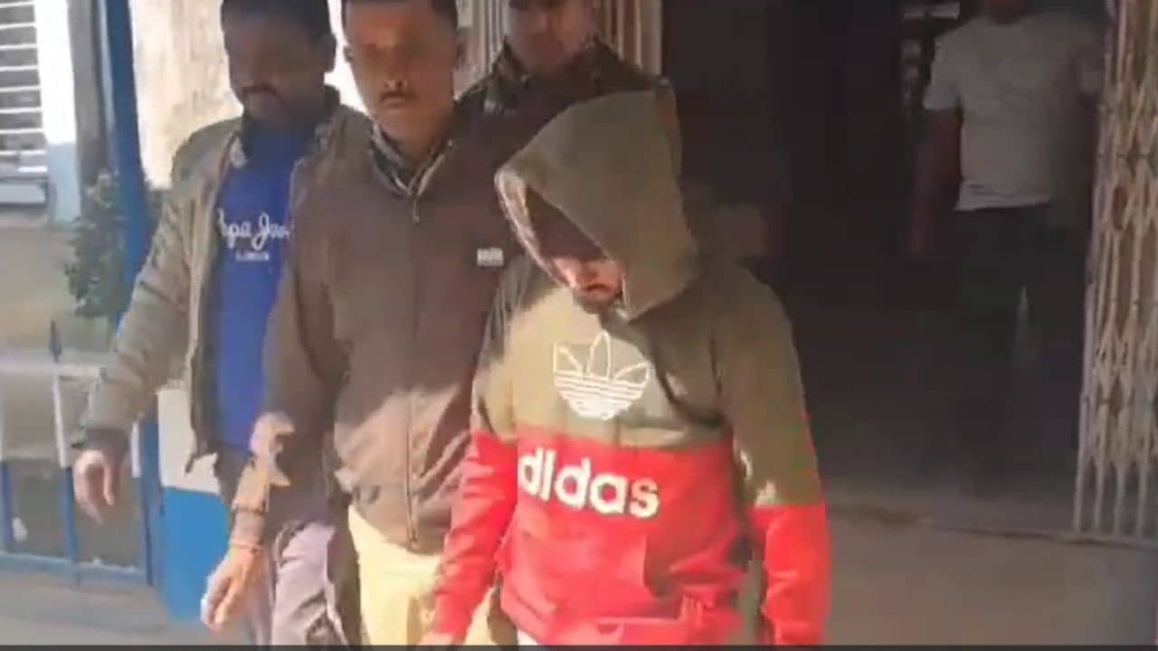 Bagda: জাল ভোটার কার্ড-আধার কার্ড তৈরির অভিযোগ, গ্রেফতার দুই