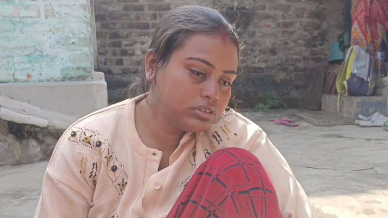 Bishnupur: স্ত্রীর সামনেই নিজের মাথায় গুলি চাললেন দিন মজুর