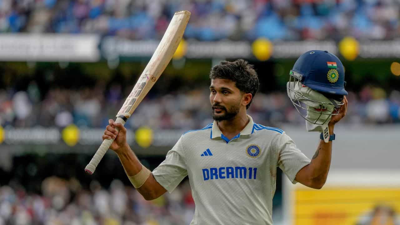 IND vs AUS: আক্রমণ করেই লিয়ঁর শিকার নীতীশ, প্রথম ইনিংসে ১০৫ রানের লিডেই সন্তুষ্ট অজিরা IND vs AUS: আক্রমণ করেই লিয়ঁর শিকার নীতীশ, প্রথম ইনিংসে ১০৫ রানের লিডেই সন্তুষ্ট অজিরা