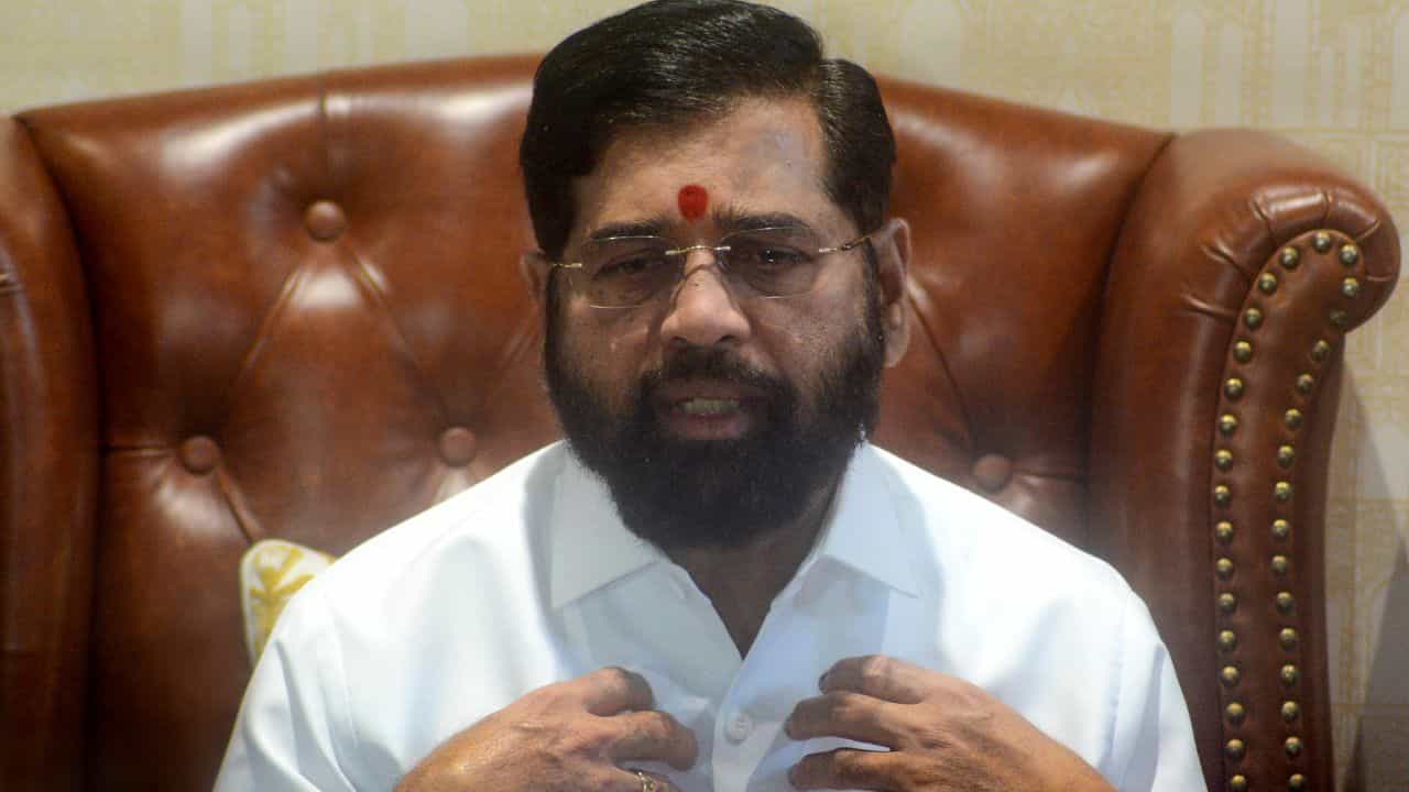 Eknath Shinde: মহারাষ্ট্রের মুখ্যমন্ত্রী কে হবেন? সোমেই বড় সিদ্ধান্তের কথা জানালেন শিন্ডে Eknath Shinde: মহারাষ্ট্রের মুখ্যমন্ত্রী কে হবেন? সোমেই বড় সিদ্ধান্তের কথা জানালেন শিন্ডে