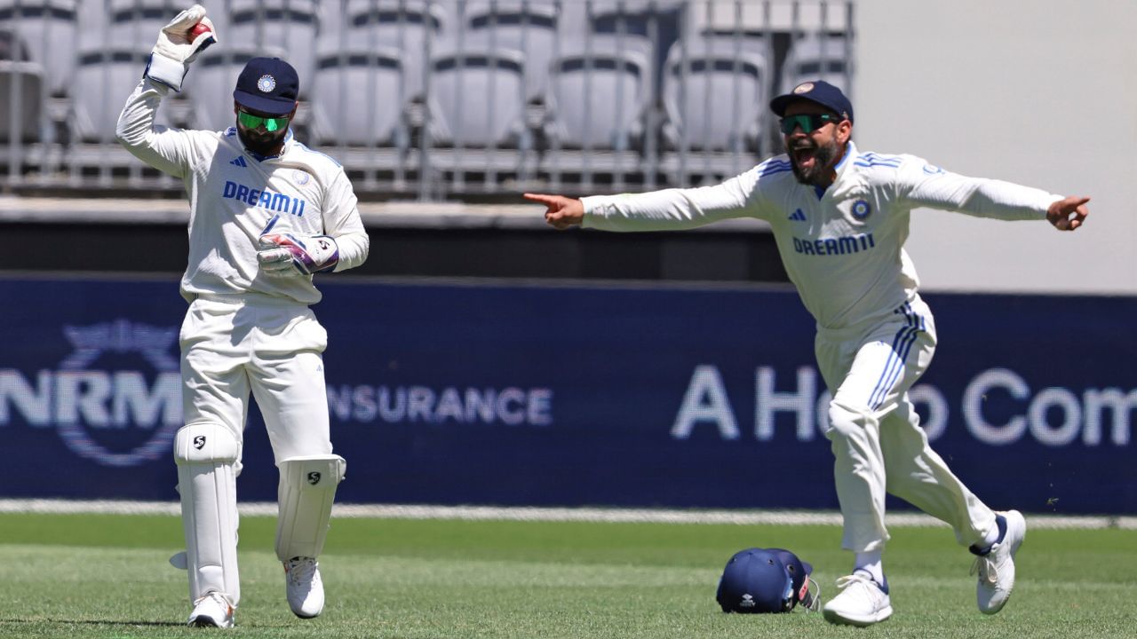 IND vs AUS: ভারতের সাহসী সিদ্ধান্ত! ইংল্যান্ডের প্রাক্তন ক্যাপ্টেন কুর্নিশ জানিয়ে বলছেন...