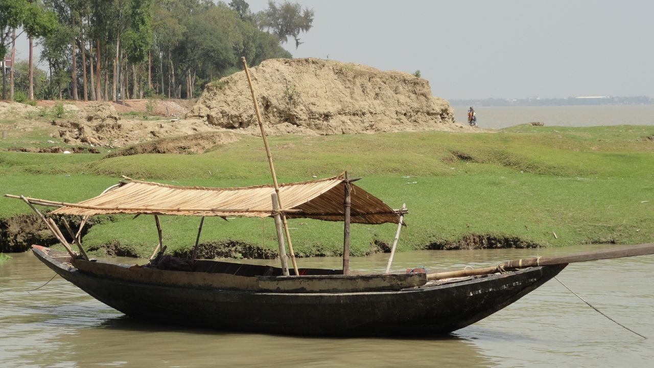 গাদিয়াড়া - কলকাতার কাছেই রয়েছে এই পিকনিক স্পটটি। কলকাতা থেকে মাত্র ৮৫ কিলোমিটার দূরত্ব। এই জায়গায় পৌঁছতে সময় লাগবে আড়াই ঘণ্টা। গাদিয়াড়ায় রয়েছে গঙ্গা। মনোরম পরিবেশে পিকনিক জমে যাবে বলাই চলে। 

