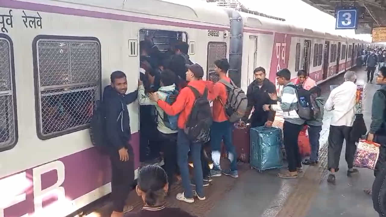 Local Train: ৪২ দিন ৩০ জোড়া লোকাল বাতিল হাওড়ায়, ভোগান্তির মাঝেই বড় সুখবর দিচ্ছে রেল, আজই শুরু হয়ে গেল কাজ Local Train: ৪২ দিন ৩০ জোড়া লোকাল বাতিল হাওড়ায়, ভোগান্তির মাঝেই বড় সুখবর দিচ্ছে রেল, আজই শুরু হয়ে গেল কাজ