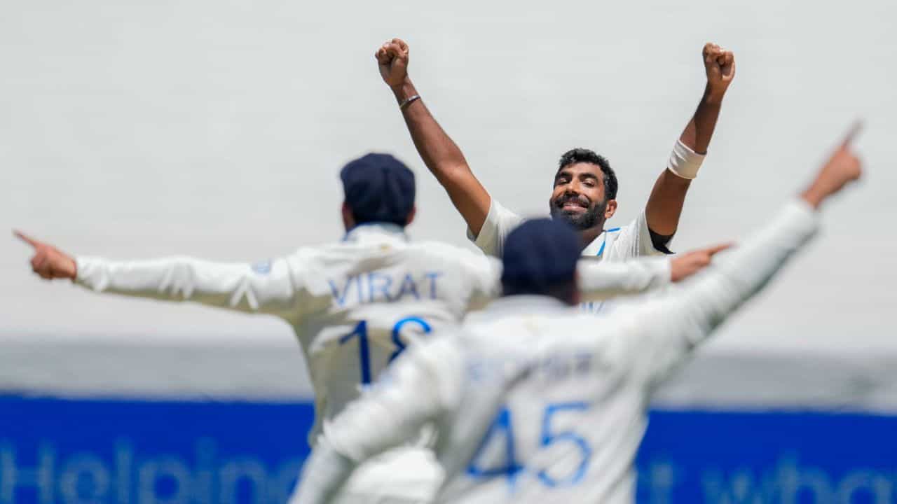 IND vs AUS: জসপ্রীত বুমরার ফাইফার, ভারতের টার্গেট সেট; রেকর্ডের অপেক্ষা! IND vs AUS: জসপ্রীত বুমরার ফাইফার, ভারতের টার্গেট সেট; রেকর্ডের অপেক্ষা!