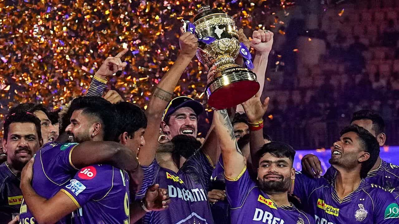KKR Captain: দাম যতই বেশি হোক... কেকেআর বেছে ফেলেছে তাদের নতুন ক্যাপ্টেন? KKR Captain: দাম যতই বেশি হোক... কেকেআর বেছে ফেলেছে তাদের নতুন ক্যাপ্টেন?
