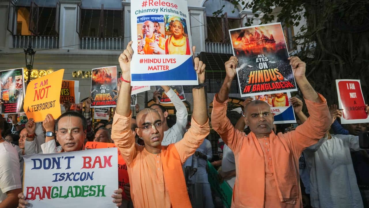 ISKCON Protest Call: কথায় কাজ হচ্ছে না! এবার ইউনুসের বিরুদ্ধে বিশ্ব জুড়ে বড়সড় অ্যাকশন-এ নামছে ইসকন