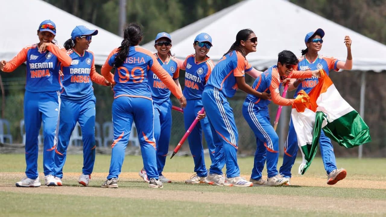 India vs Bangladesh: ১৩ দিনেই পা পড়ল মাটিতে! ভারতের মেয়েদের কাছে ধূলিসাৎ বাংলাদেশ
