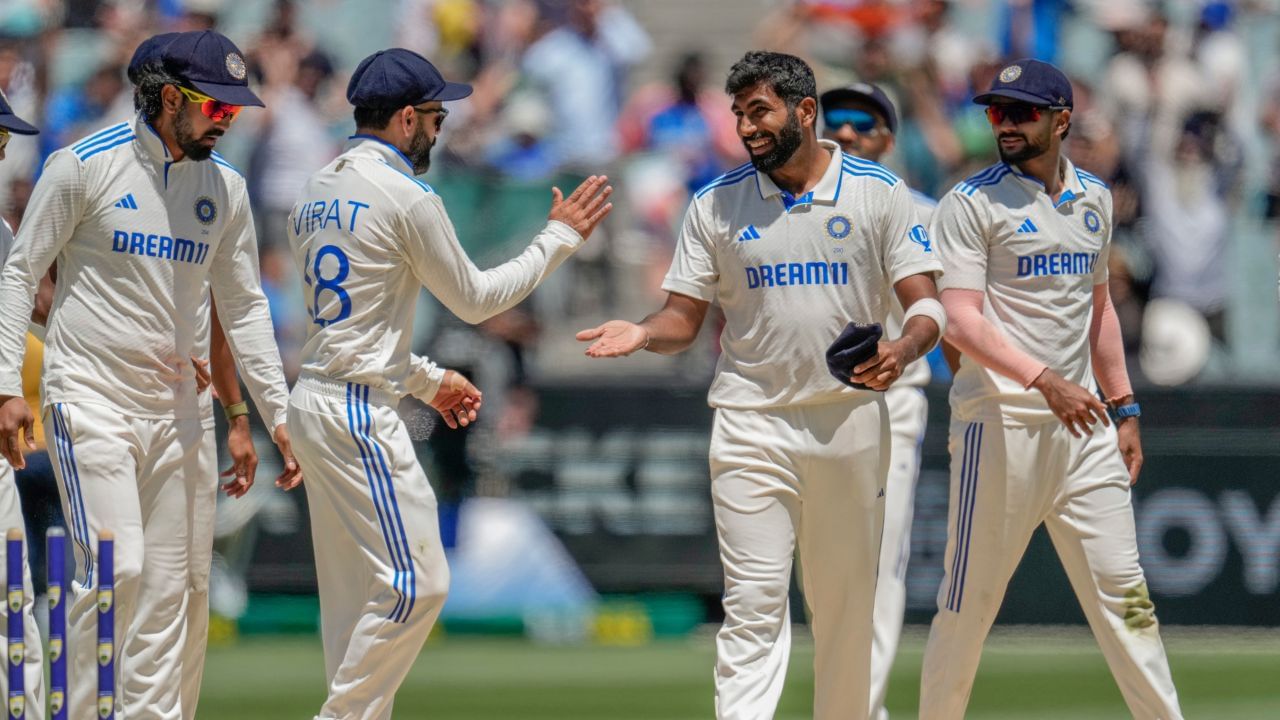 IND vs AUS DAY 4 Report: ১০-১১'র ৫৫ রানের জুটি, নাটকীয় দিন শেষে 'লেজে' জড়িয়ে ভারত