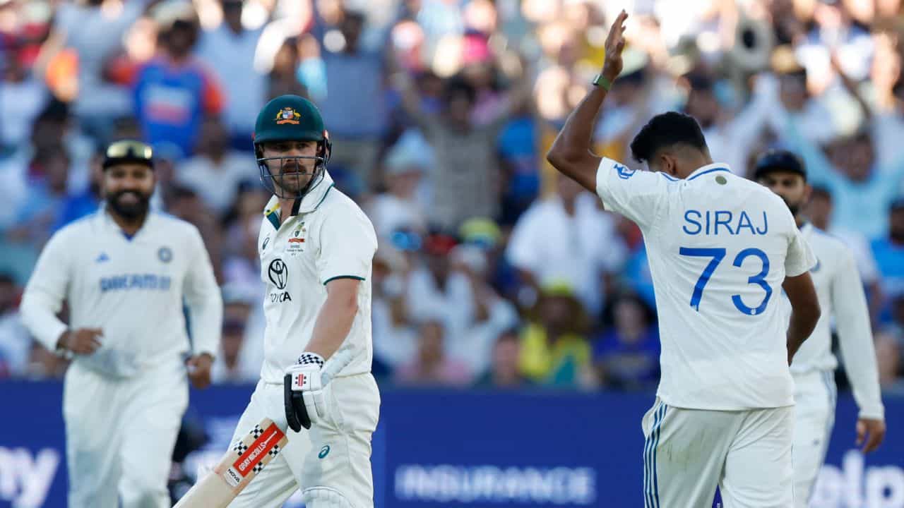 IND vs AUS: সিরাজের জন্যই গাব্বায় ভরা গ্যালারি... কেন এমন বলা হচ্ছে? IND vs AUS: সিরাজের জন্যই গাব্বায় ভরা গ্যালারি... কেন এমন বলা হচ্ছে?