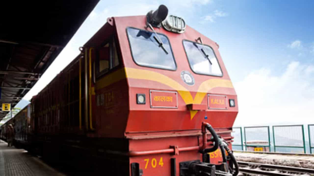 Rail New App: দেশের সব ট্রেনের যাত্রীর অভিজ্ঞতাই বদলে যাবে, নয়া পদক্ষেপ করল IRCTC