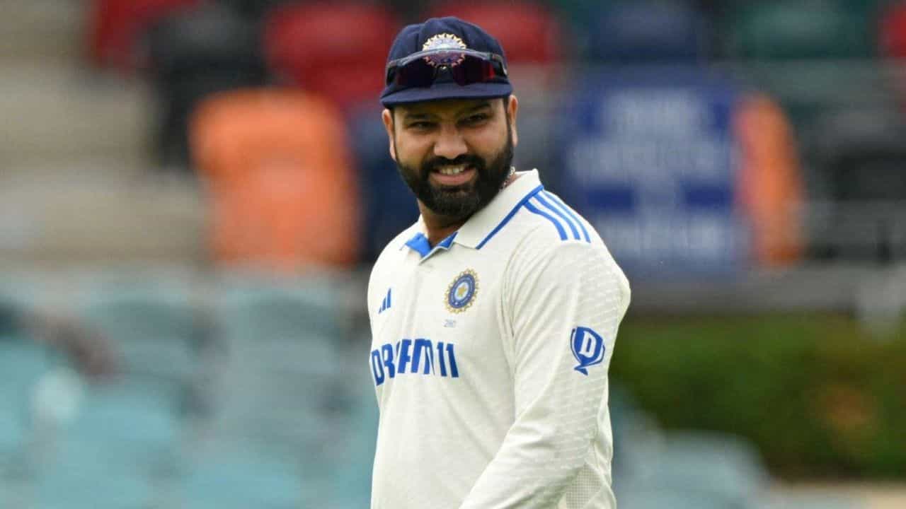 Rohit Sharma: এক সময়ে একটা কাজই... ক্যানবেরায় হঠাৎ রোহিত শর্মার মুখে এমন কথা কেন? Rohit Sharma: এক সময়ে একটা কাজই... ক্যানবেরায় হঠাৎ রোহিত শর্মার মুখে এমন কথা কেন?