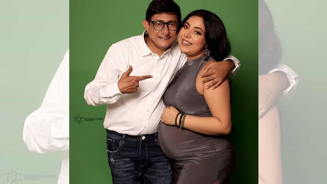 Kanchan Mullick: কাঞ্চনের সন্তান জন্মের খরচ ৬ লক্ষ টাকা! বিধানসভায় বিল ধরাতেই স্পিকার বললেন... Kanchan Mullick: কাঞ্চনের সন্তান জন্মের খরচ ৬ লক্ষ টাকা! বিধানসভায় বিল ধরাতেই স্পিকার বললেন...