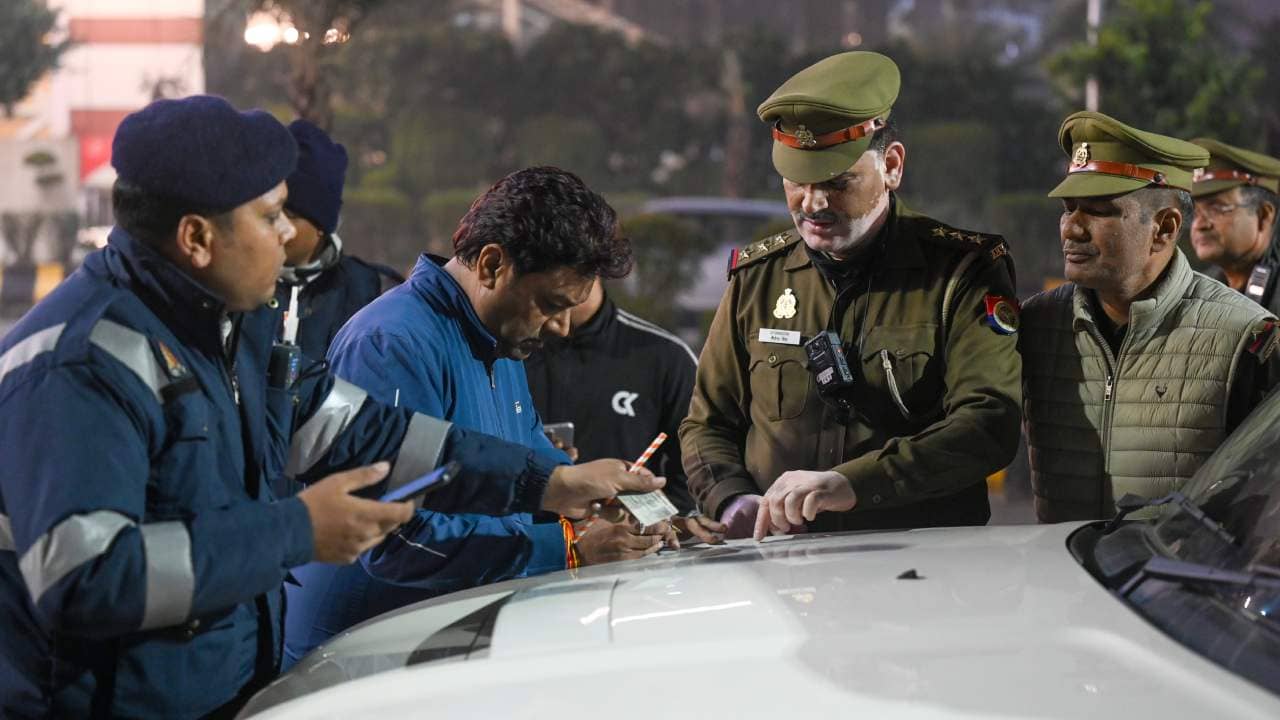 Bangladeshi: বাংলার পাশাপাশি দিল্লিতেও বাড়ছে বাংলাদেশিদের ভিড়, বৈধতা যাচাইয়ে বড় অভিযান, কোন কোন এলাকায় বিশেষ নজর পুলিশের