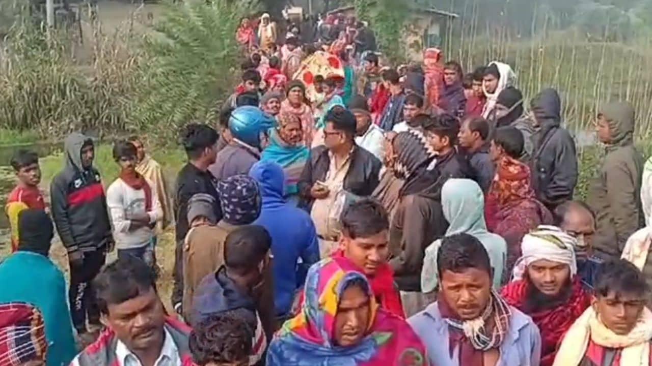 Kultali: বাড়ি থেকে ডেকে নিয়ে গিয়ে খুন, খাল থেকে উদ্ধার দেহ