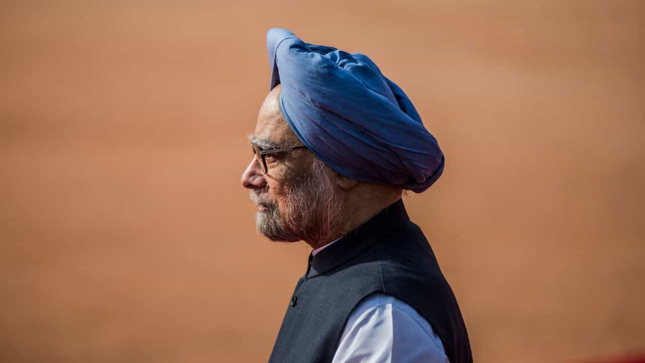 Manmohan Singh: দাঁতে দাঁত চেপে সহ্য করেছিলেন অপমান, এই চার ঘটনা নাড়িয়ে দিয়েছিল 'দৃঢ়' মনমোহনকেও Manmohan Singh: দাঁতে দাঁত চেপে সহ্য করেছিলেন অপমান, এই চার ঘটনা নাড়িয়ে দিয়েছিল 'দৃঢ়' মনমোহনকেও