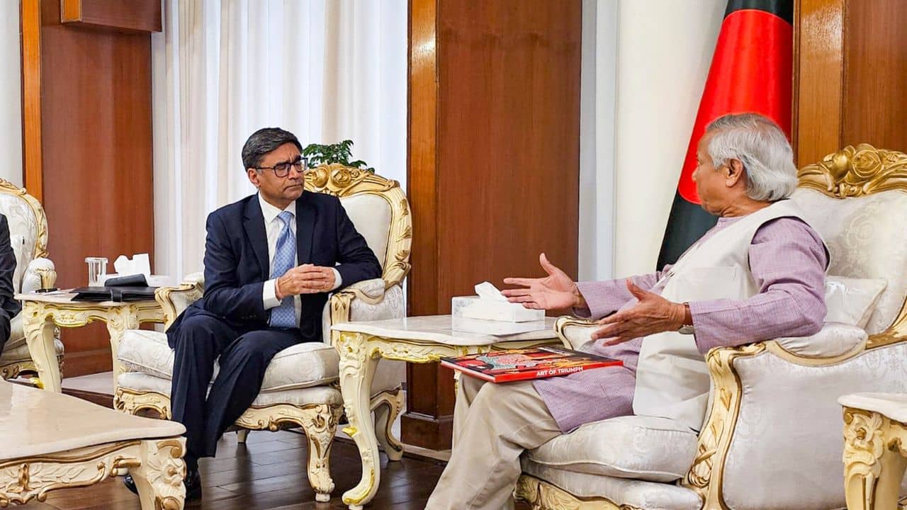 Bangladesh: ভারতের একের পর এক প্রশ্নের জবাবদিহি করতে হয়েছে ইউনূস সরকারকে, চাপ বাড়ছে বাংলাদেশের!