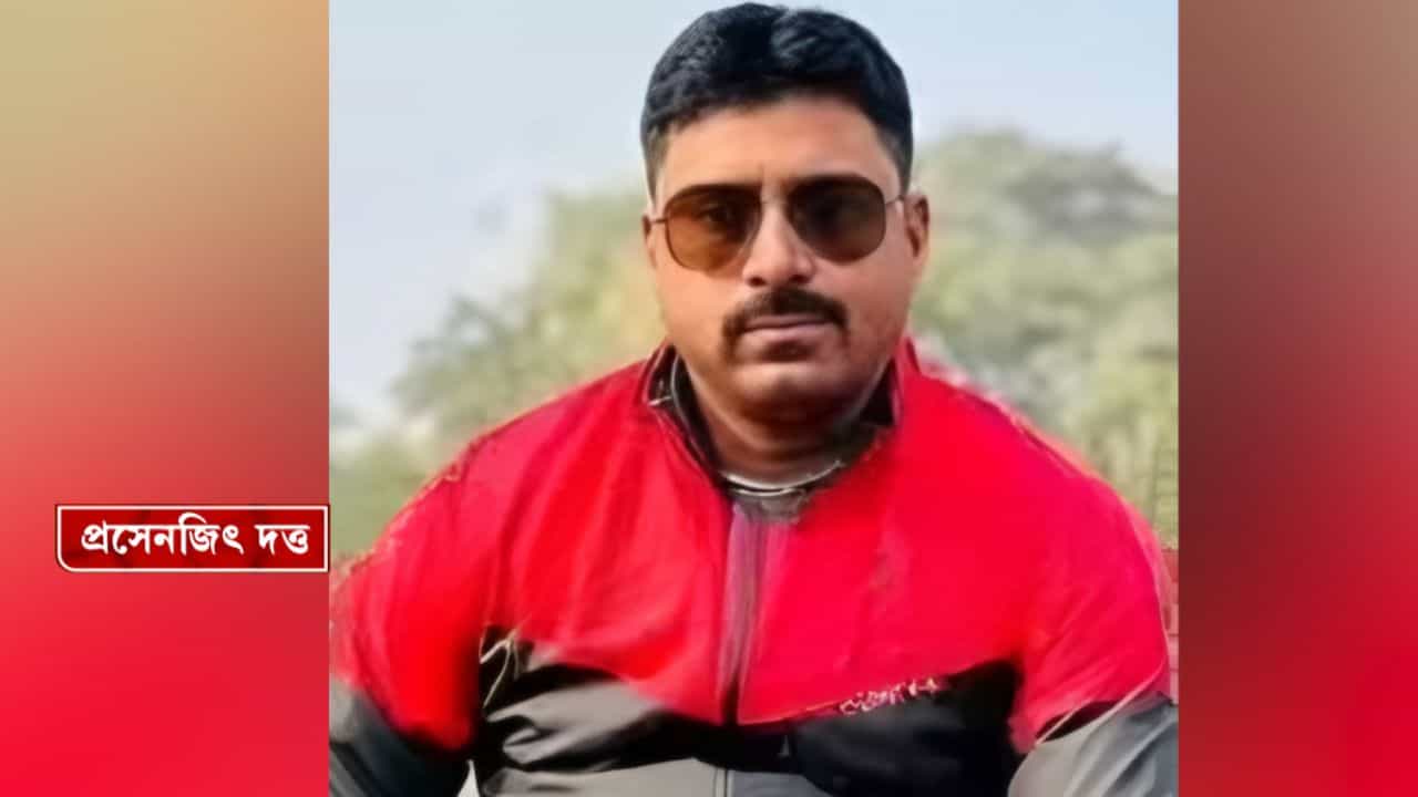 প্রতিবেশী দেশের নাগরিকদের বার্থ সার্টিফিকেট বানিয়ে দিচ্ছিলেন ইনি! কাণ্ড দেখে তাজ্জব সিবিআই প্রতিবেশী দেশের নাগরিকদের বার্থ সার্টিফিকেট বানিয়ে দিচ্ছিলেন ইনি! কাণ্ড দেখে তাজ্জব সিবিআই