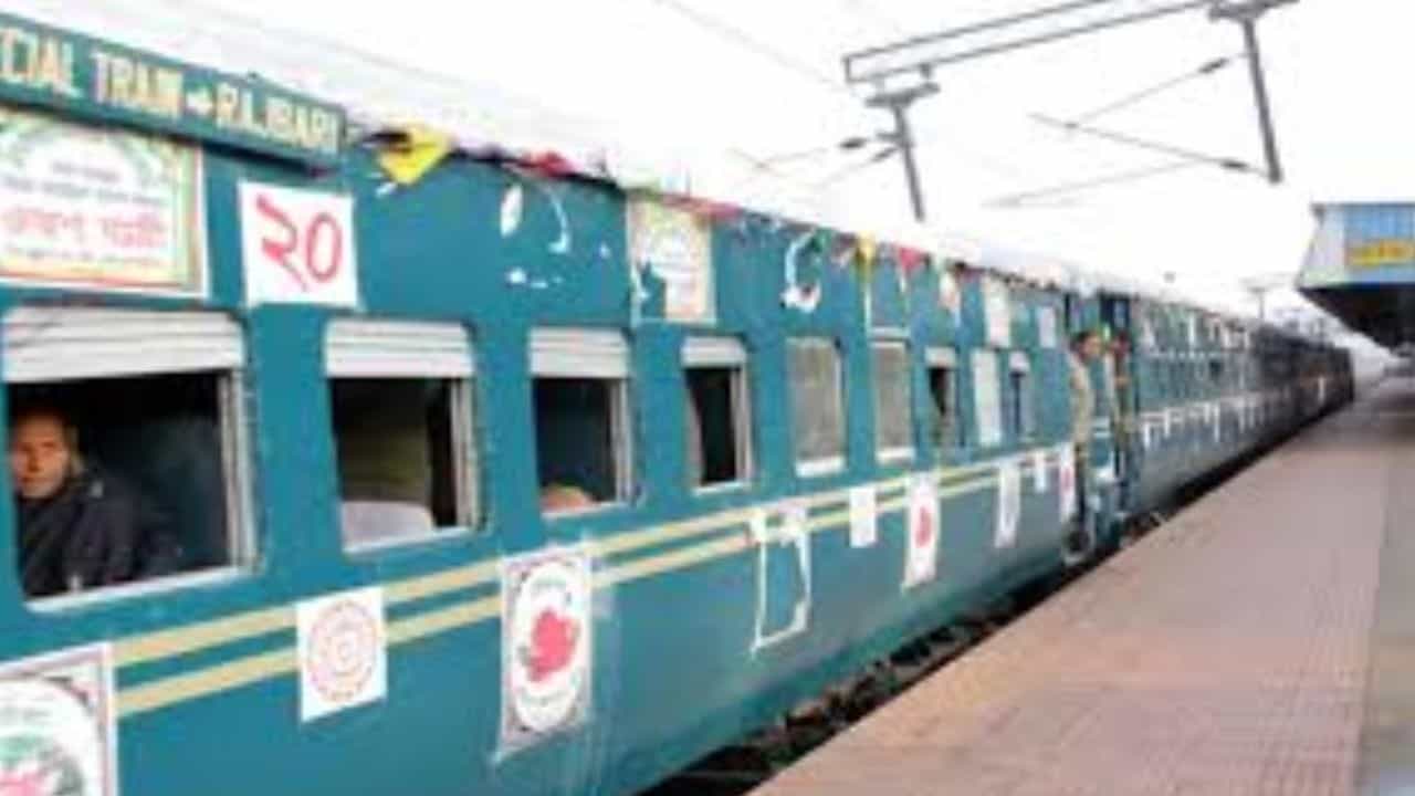 Bangladesh Train: 'ওরা যেন এ বছর না আসে...', মুসলিমদের উৎসবেও নয়! মেদিনীপুর থেকে চিঠি গেল অমিত শাহের কাছে Bangladesh Train: 'ওরা যেন এ বছর না আসে...', মুসলিমদের উৎসবেও নয়! মেদিনীপুর থেকে চিঠি গেল অমিত শাহের কাছে