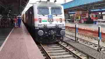 Train: পুরী যাওয়ার ট্রেনে সাংঘাতিক ঘটনা, শিশু কোলে বসে থাকা মহিলার সাইড ব্যাগটা খুলতেই চোখ কপালে