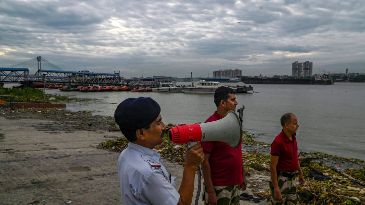 বড় ঝুঁকির মুখে তিলোত্তমা, বিশ্বব্যাঙ্কের ঋণের টাকায় শুরু প্রজেক্ট, তবে কি বিপদ আসন্ন!