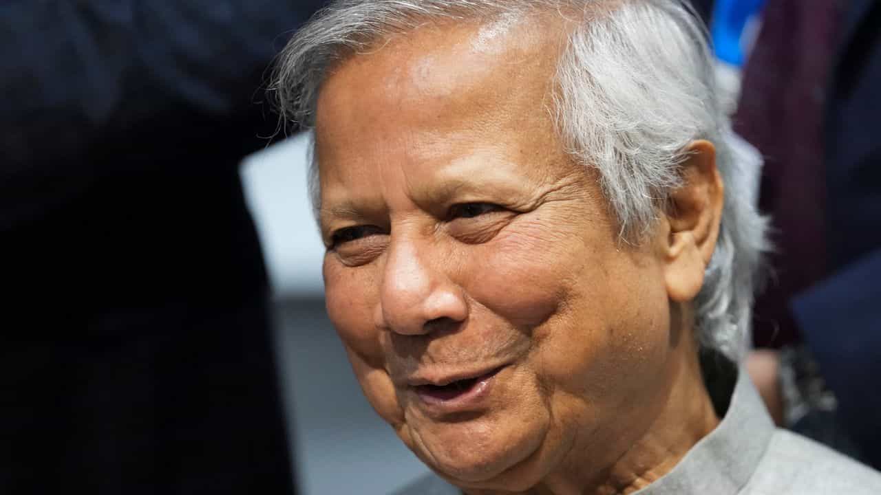 Muhammad Yunus: বাংলাদেশের প্রধান হবেন, জানতেনই না ইউনূস! কে অফার দিয়েছিল তাঁকে, এত দিনে বেরিয়ে এল সত্যিটা Muhammad Yunus: বাংলাদেশের প্রধান হবেন, জানতেনই না ইউনূস! কে অফার দিয়েছিল তাঁকে, এত দিনে বেরিয়ে এল সত্যিটা