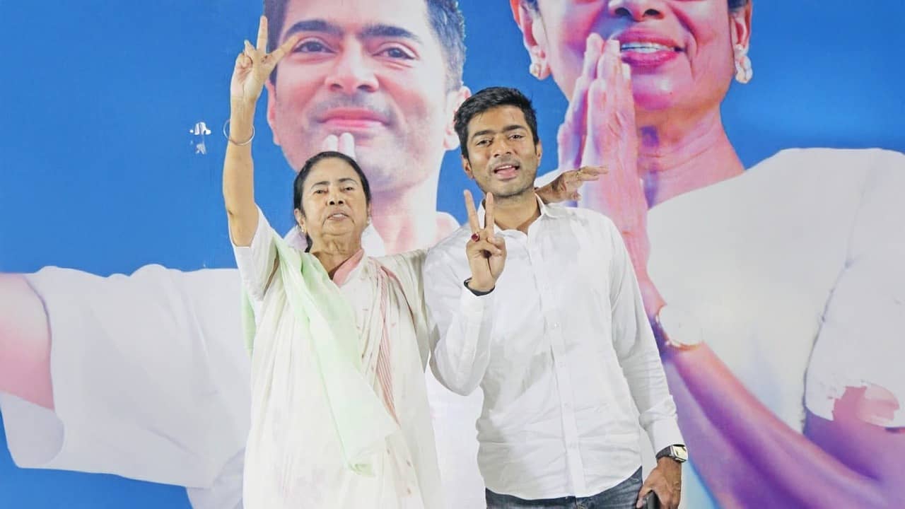 Mamata Banerjee And Abhishek Banerjee: BJP-কেও হারিয়েছি, কংগ্রেসকেও হারিয়েছি স্ট্রাইকরেট দেখিয়ে ইন্ডিয়া জোটে মমতার ওজন বোঝালেন অভিষেক