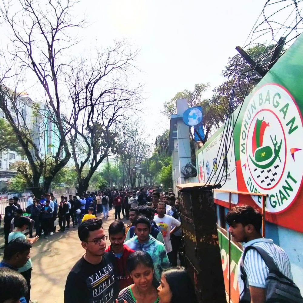 ২ জানুয়ারির মোহনবাগান বনাম হায়দরাবাদ আইএসএল ম্যাচের জন্য একজন সমর্থককে সর্বাধিক ২টো করে টিকিট দেওয়া হচ্ছে।
