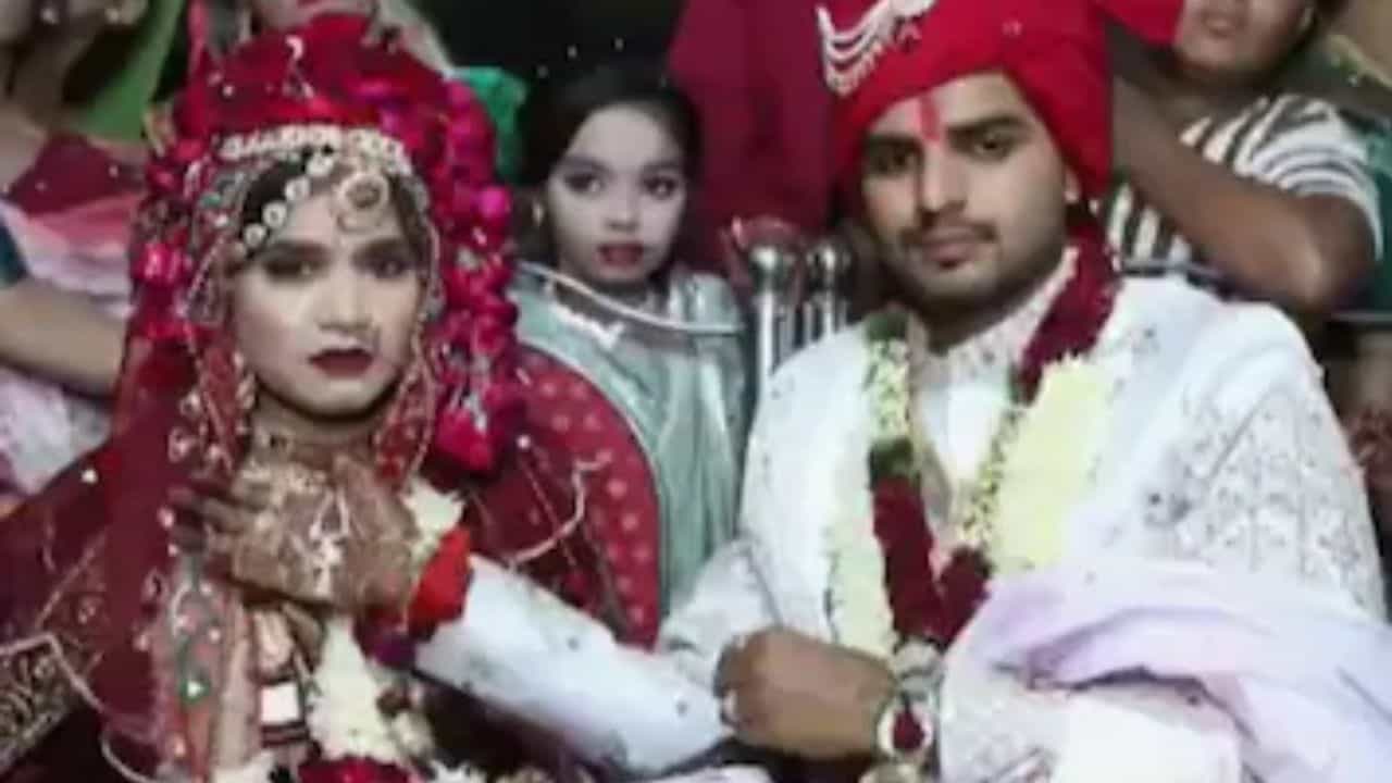 ভাইয়ের সঙ্গেই কি না 'অন্য' সম্পর্ক, দিদির বিয়ের ৪ দিন পরই জামাইবাবুর লাশ খালে! তলে তলে হয়েছিল 'আসল খেলা' ভাইয়ের সঙ্গেই কি না 'অন্য' সম্পর্ক, দিদির বিয়ের ৪ দিন পরই জামাইবাবুর লাশ খালে! তলে তলে হয়েছিল 'আসল খেলা'