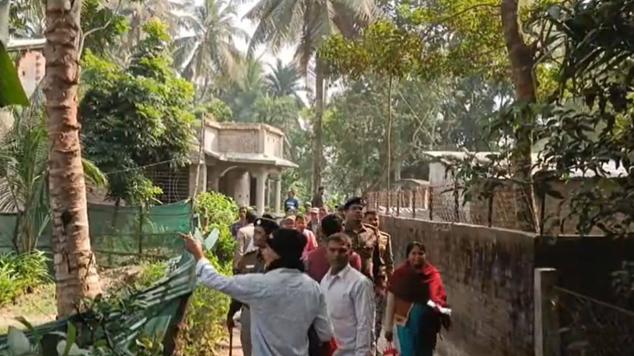 Nandigram: নন্দীগ্রামে নির্বাচনে জয় তৃণমূলের, তারপরই বাড়িতে ঢুকে তৃণমূল কর্মীকে কুপিয়ে খুন