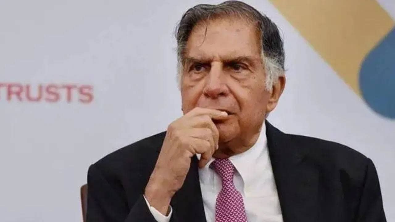 মন-প্রাণ ঢেলে দিয়েছিলেন, কোন নায়িকার জন্য সারাজীবন বিয়ে করলেন না রতন টাটা?