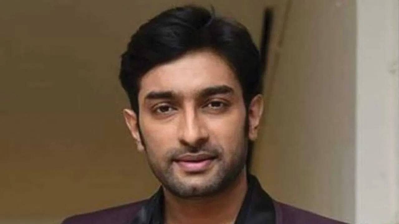 নবনীতার সঙ্গে ডিভোর্সের এক বছর পার!জীবনে কেমন নারী চান জীতু?
