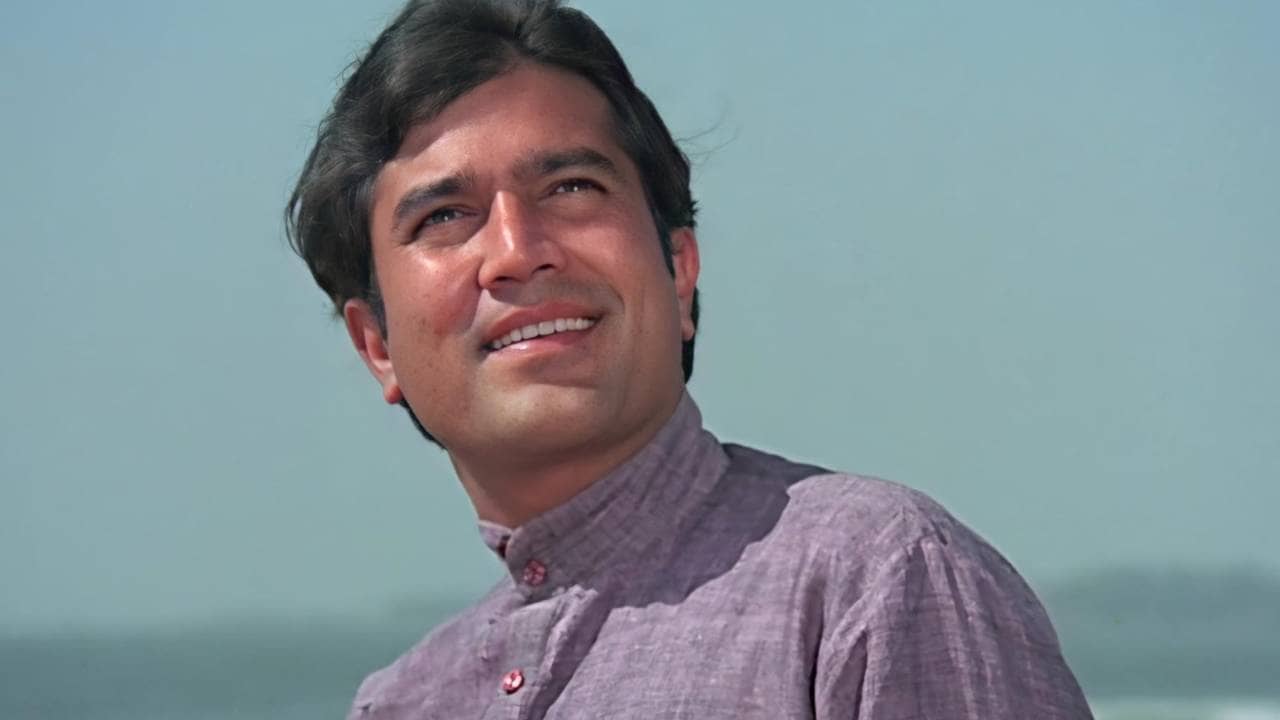 বিয়ে করে বিদেশে নায়িকা, কান্নায় ভেঙে পড়েছিলেন রাজেশ খান্না?