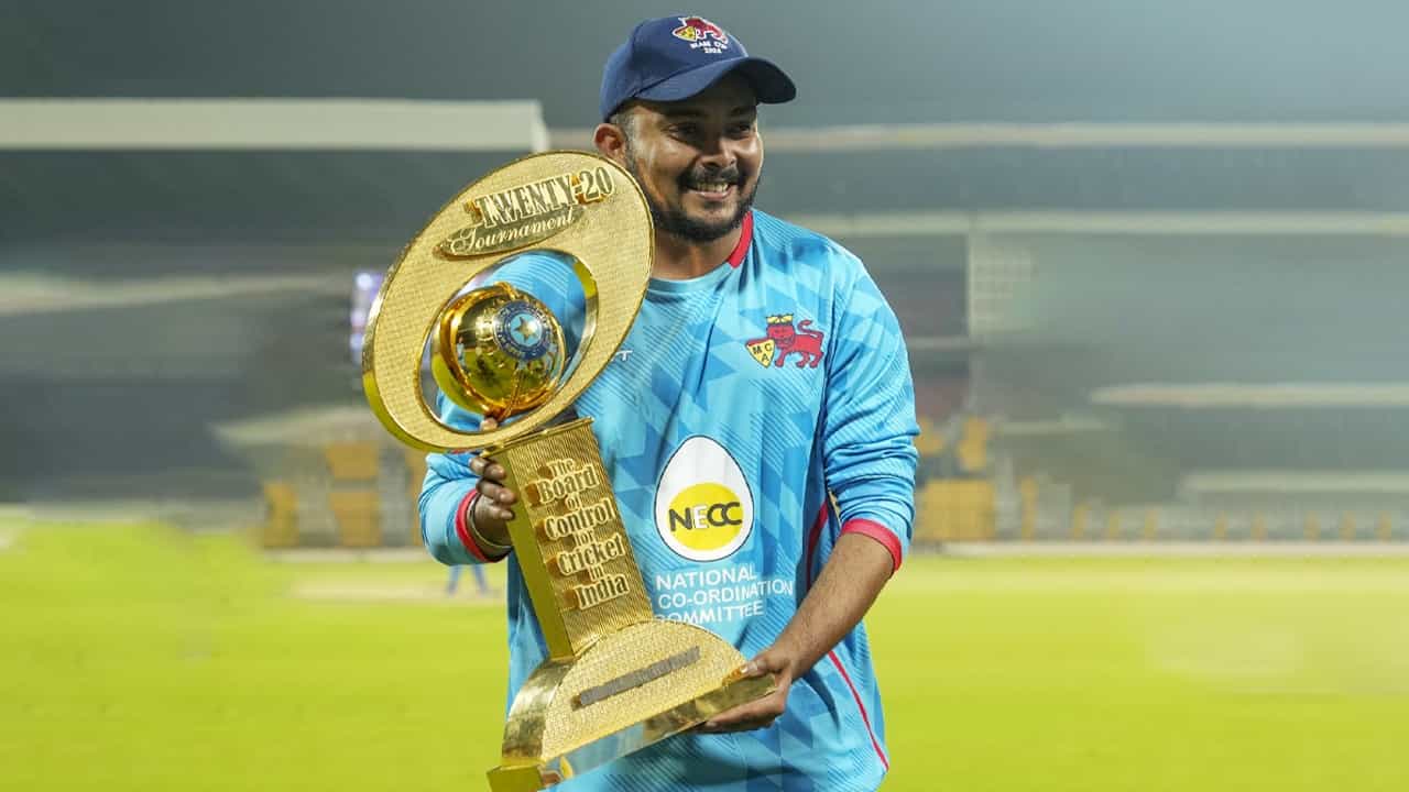 Prithvi Shaw: ওকেই ভুলটা খুঁজে বের করতে হবে... পৃথ্বীকে নিয়ে সত্যিটা বলে দিলেন সতীর্থ Prithvi Shaw: ওকেই ভুলটা খুঁজে বের করতে হবে... পৃথ্বীকে নিয়ে সত্যিটা বলে দিলেন সতীর্থ