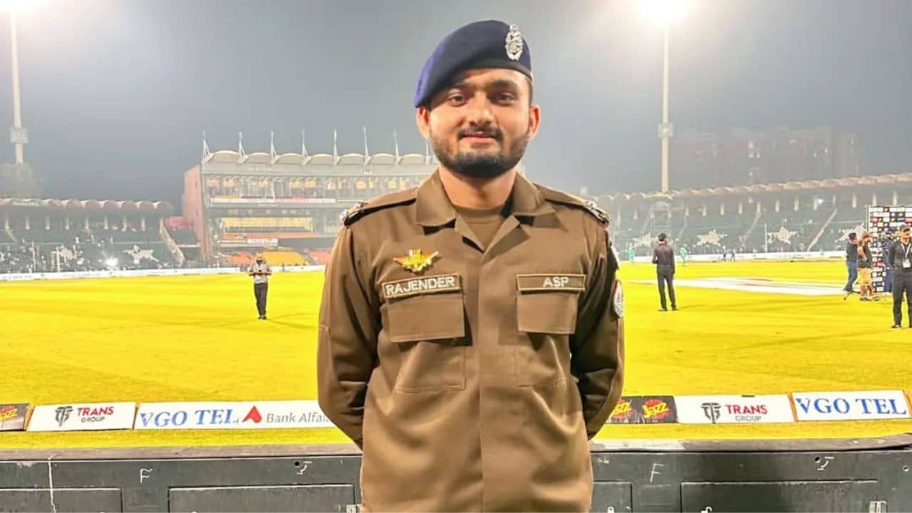 এই প্রথম পাকিস্তানে পুলিশ আধিকারিকের পদে একজন হিন্দু! চিনে নিন এই তরুণ তুর্কি রাজেন্দ্রকে